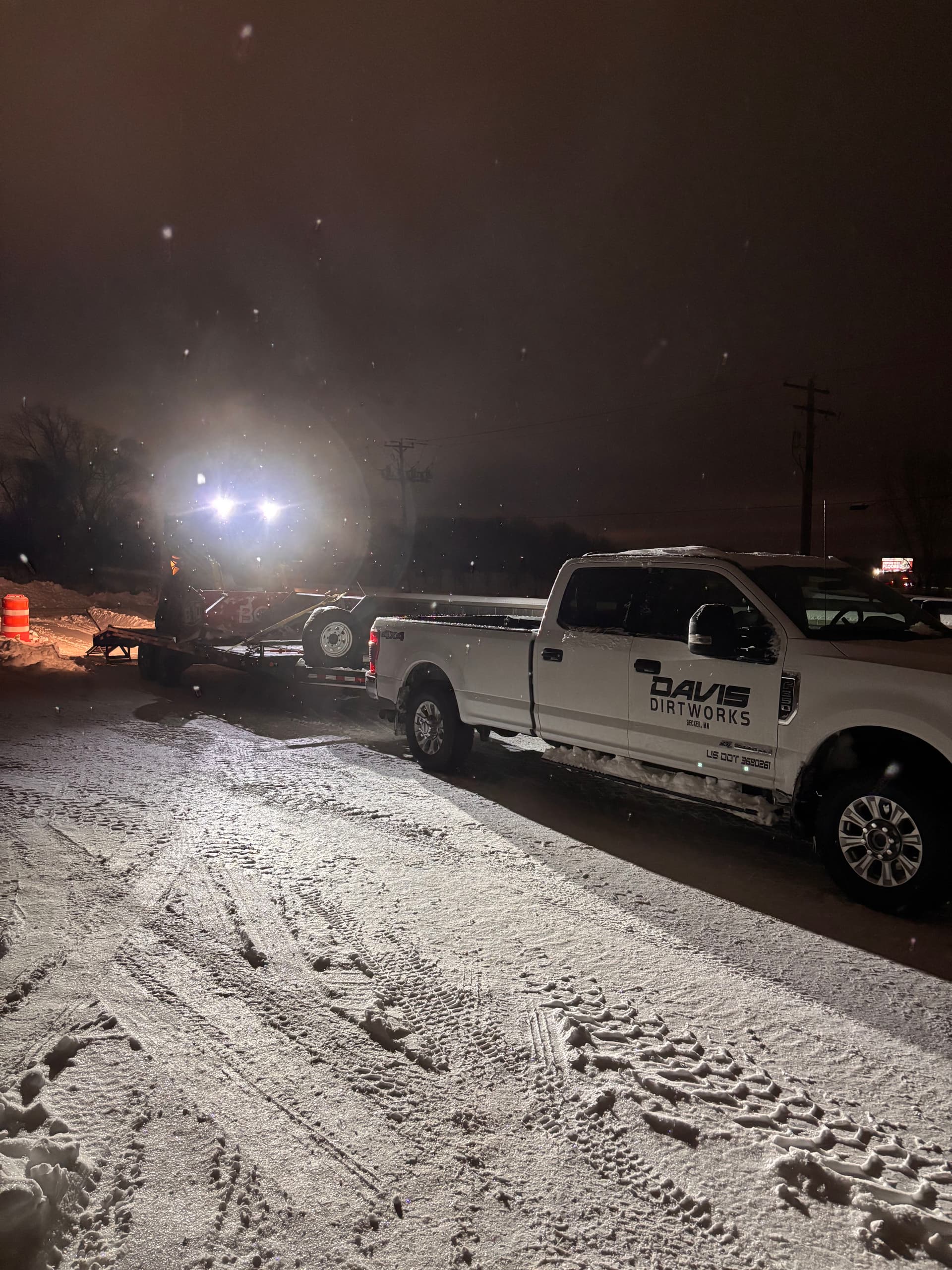 Gallery photos for Non-Stop Snow Removal by Davis Dirt Works: Image #3