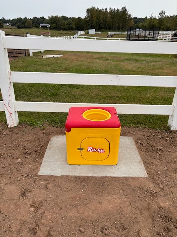 Gallery photos for Efficient Water Solutions with Ritchie Waterers: Image #1