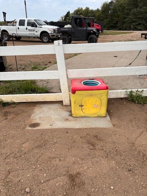 Gallery photos for Efficient Water Solutions with Ritchie Waterers: Image #2