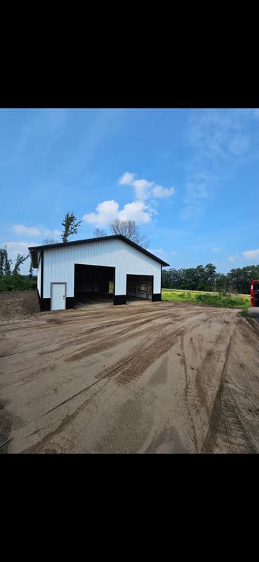 Gallery photos for Custom Grading for New Pole Barn in Palmer MN: Image #2
